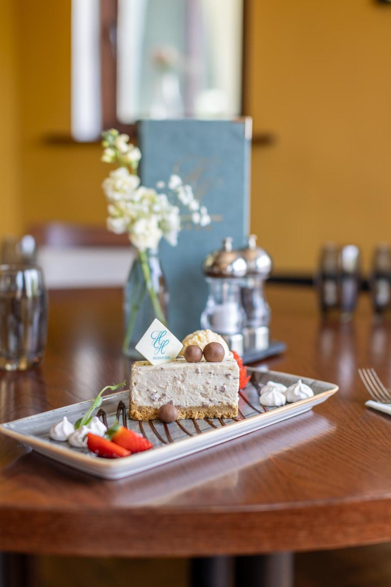 Killarney Heights Hotel Екстериор снимка